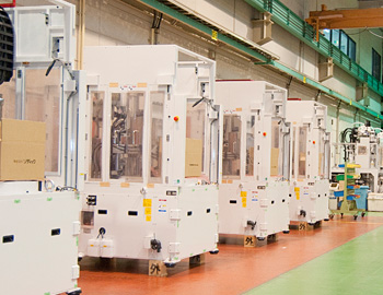 Injection molding machines ready for shipment