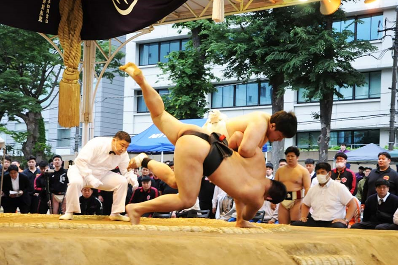 Hayato Miwa won the 2nd All-Japan Sumo Individual Weight Category Tournament