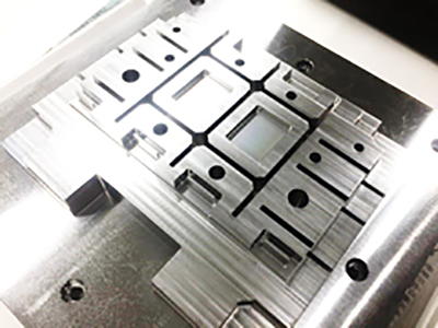 Use of the SRT method achieves stable molding and high precision