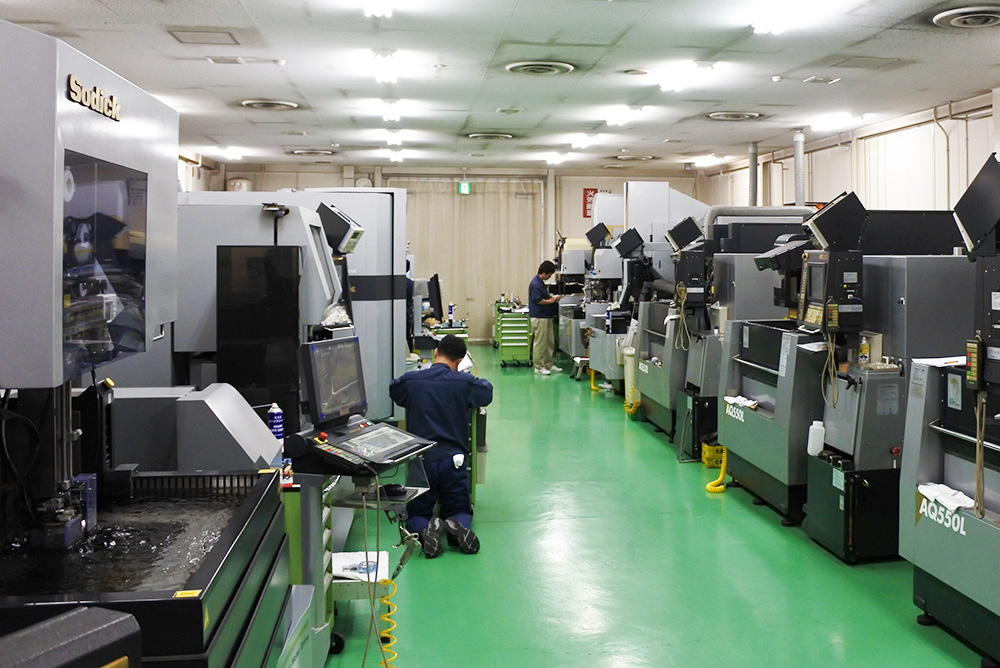 Lineup of the latest wire electrical discharge machines