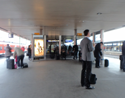 The platform at Hannover Main Station