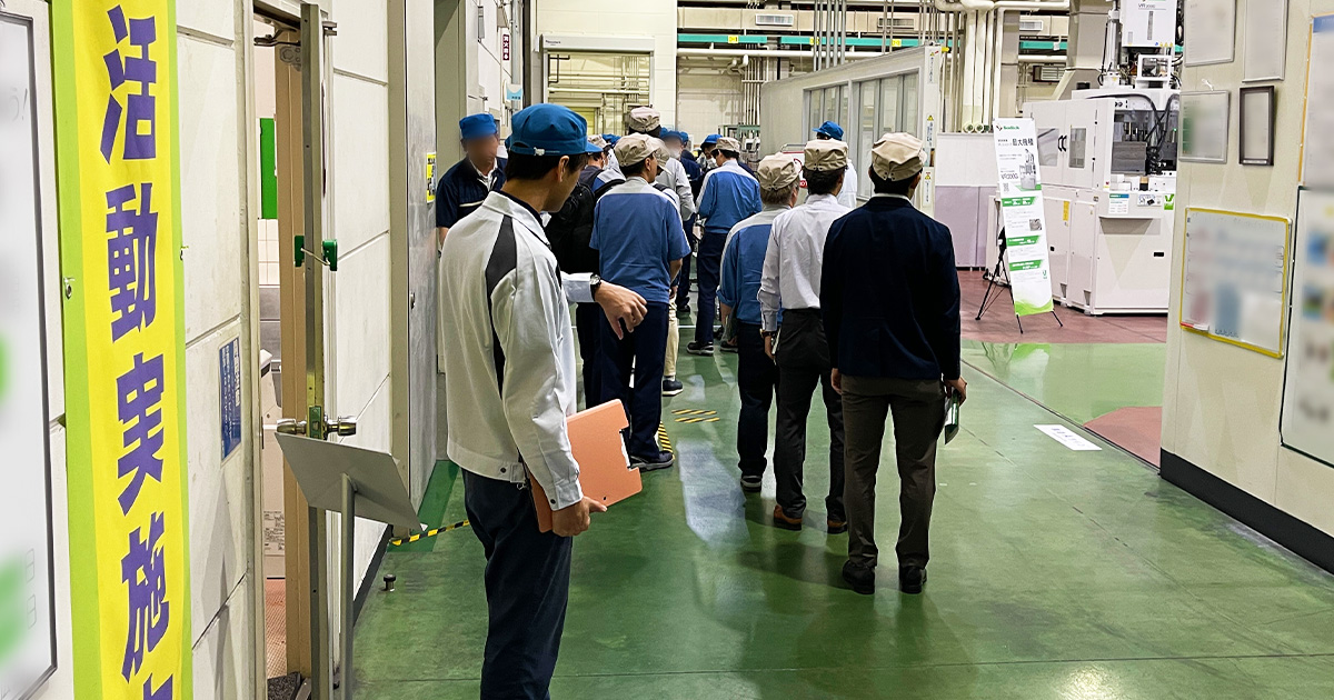 大好評いただいたガイド付き工場見学会の様子